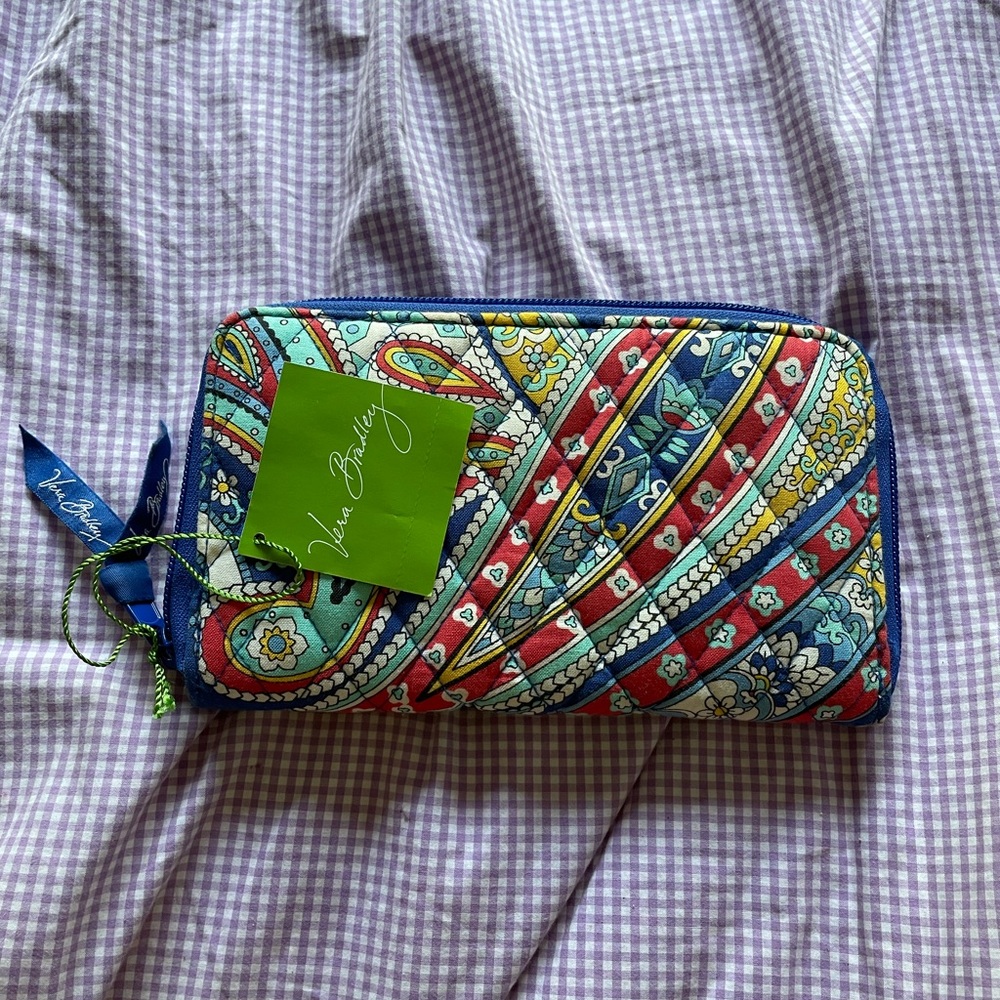 NWT Vera Bradley Mariana Paisley Accordion Wallet